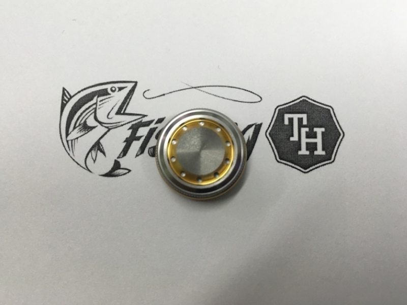 images/product/อะไหล่ภายนอก SHIMANO สปินแค็ป ฝาปิดกันฝุ่นแขนหมุน  STELLA สำหรับรอกเบอร์ 1000-C2000 ของใหม่/สปินแคป ฝาปิดกันฝุ่นแขนหมุน  STELLA สำหรับรอกเบอร์ 1000-C2000 ของใหม่ 1.jpeg